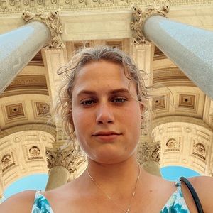 Meet your Posher, Helen